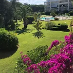 French Riviera Deluxe Near Airport Apartment