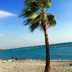 French Riviera Deluxe Near Airport *