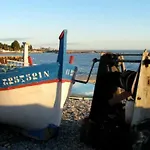 French Riviera Deluxe Near Airport דירה *