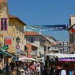 French Riviera Deluxe Near Airport