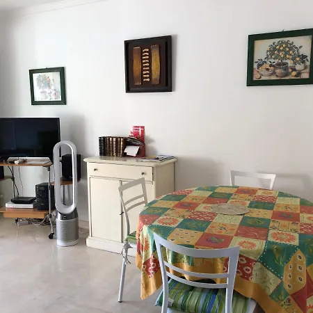 Daire French Riviera Deluxe Near Airport *